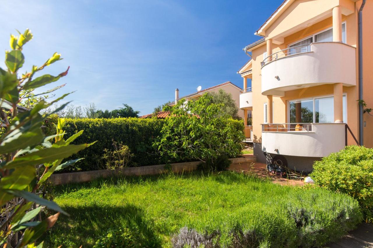 Apartments Bella Vista Veglia Exterior foto